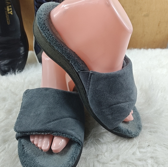 Vionic Darby Adjustable Strap Fuzzy Orthotic Slippers Slides Gray Women’s Sz 8 - Picture 4 of 11